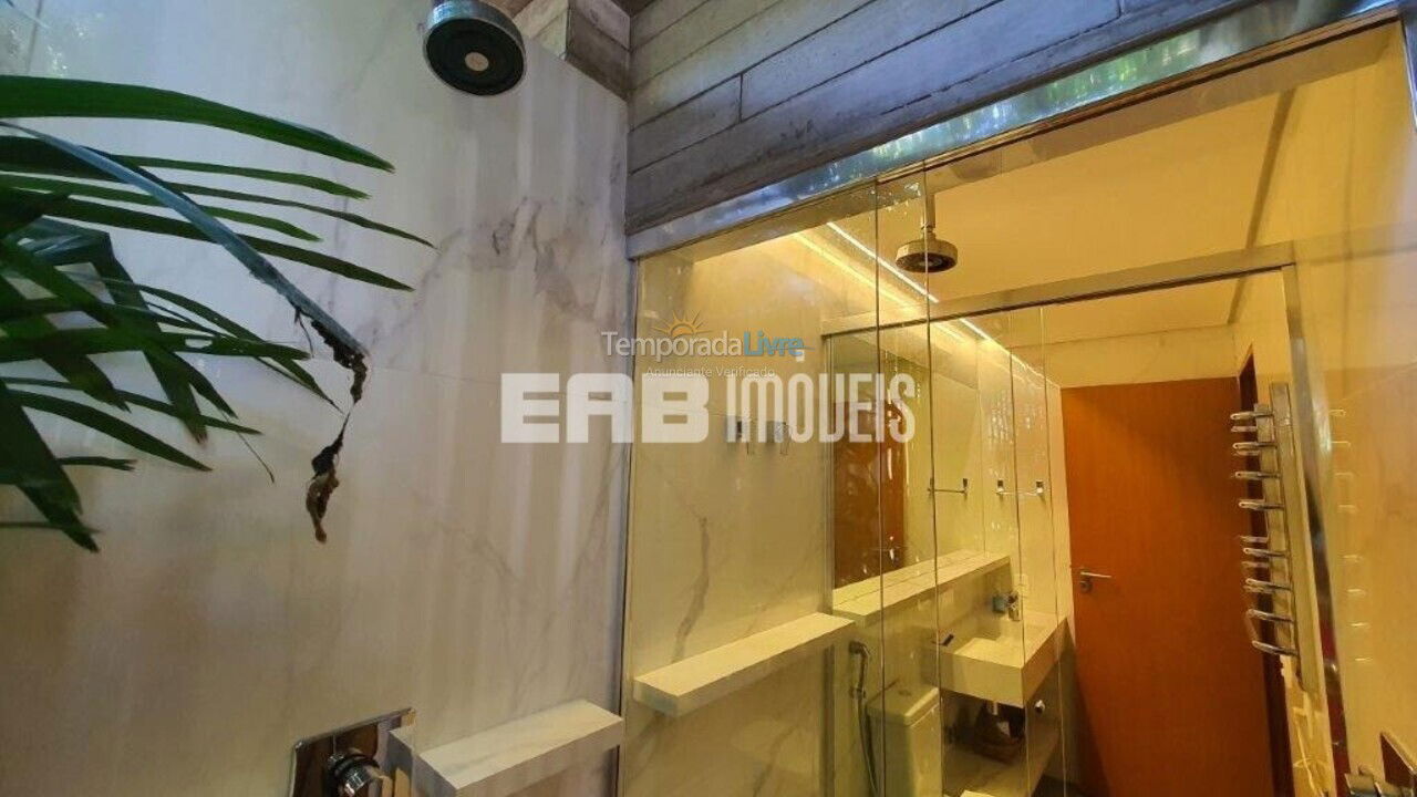 Casa para aluguel de temporada em Ubatuba (Praia de Itamambuca)