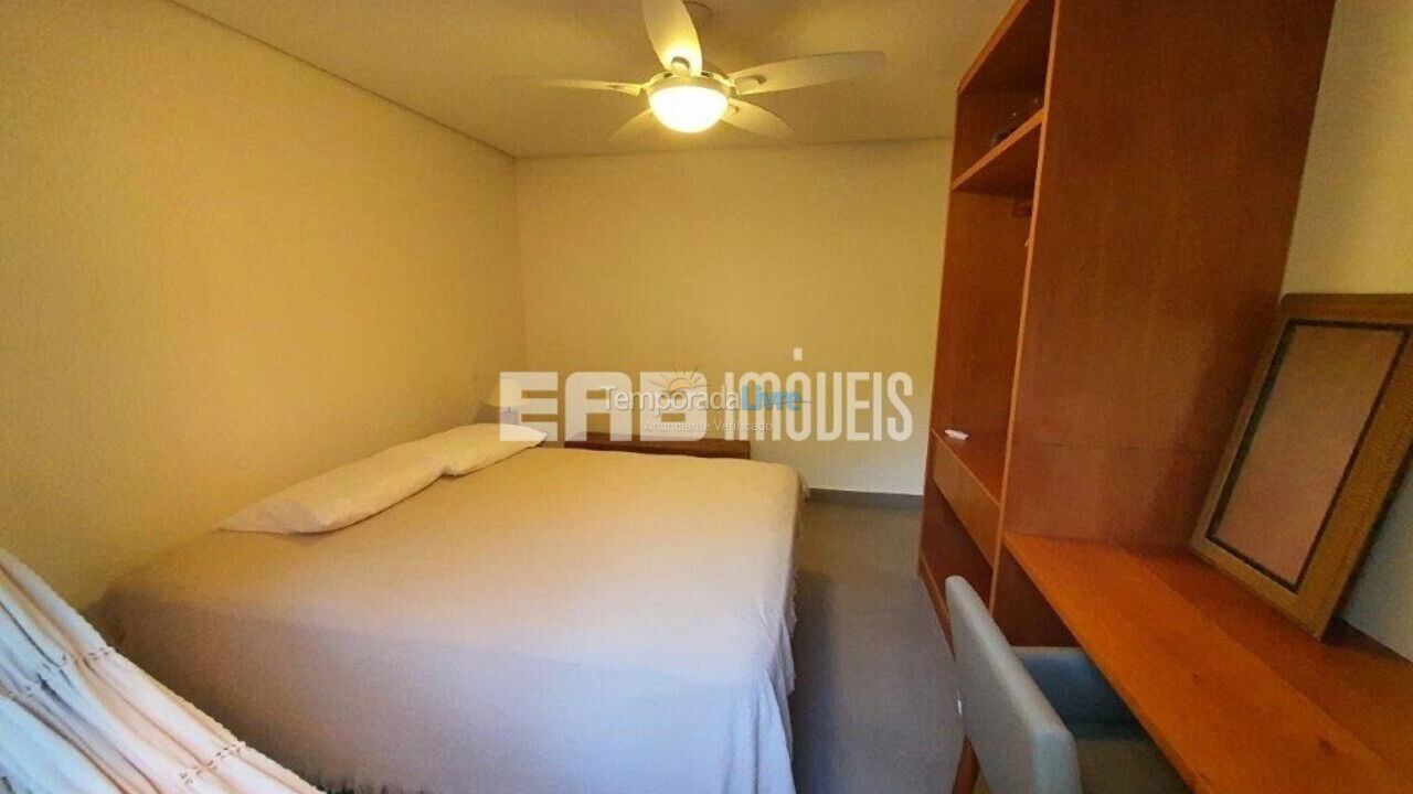 Casa para aluguel de temporada em Ubatuba (Praia de Itamambuca)