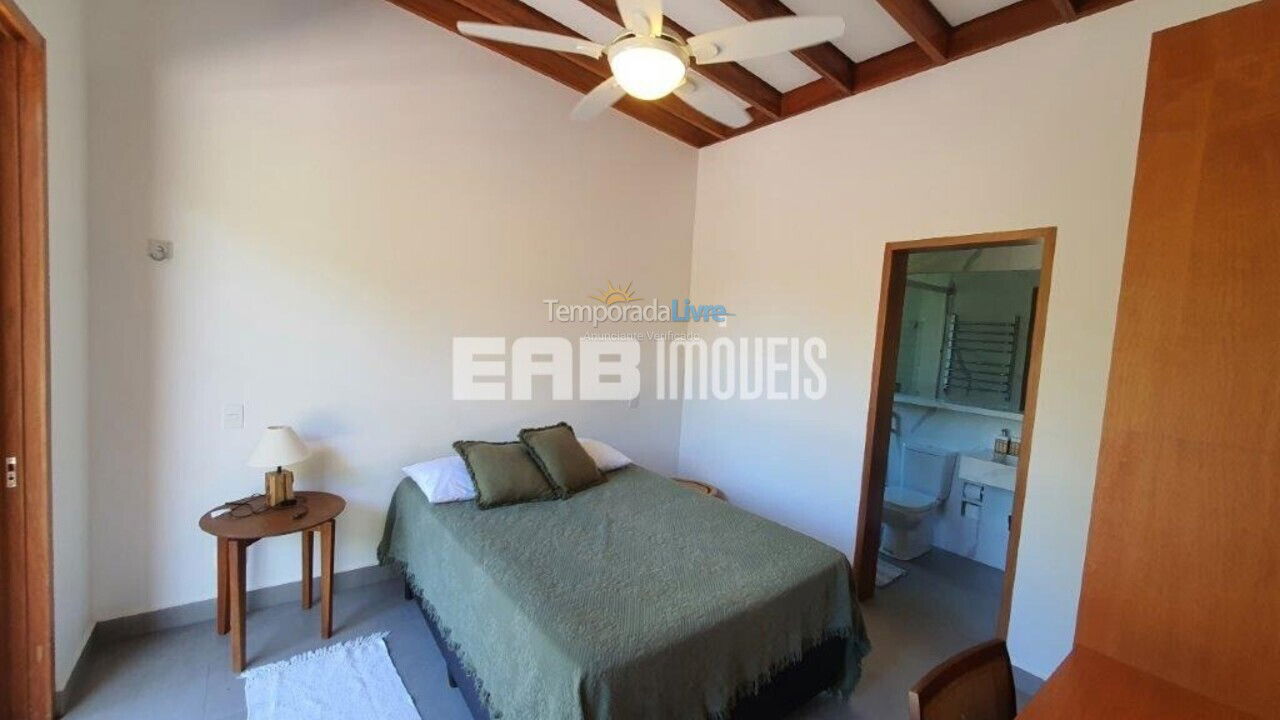 Casa para aluguel de temporada em Ubatuba (Praia de Itamambuca)