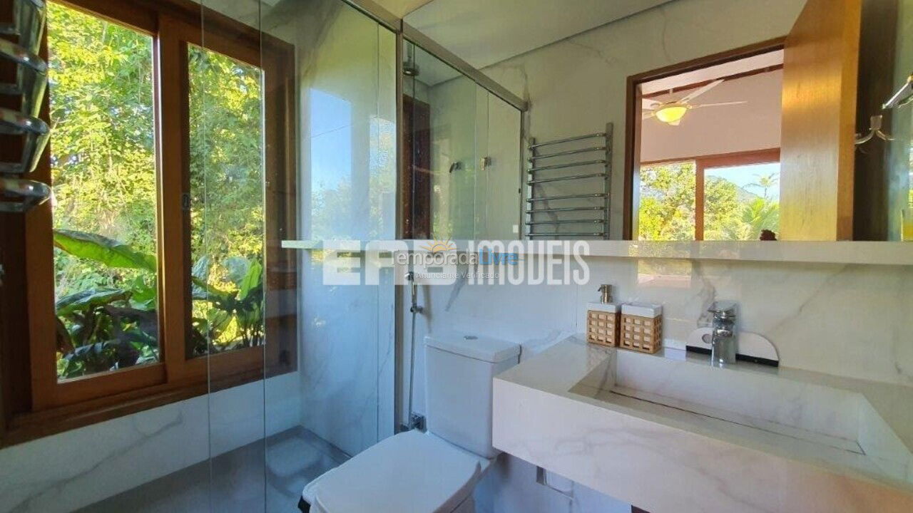 Casa para aluguel de temporada em Ubatuba (Praia de Itamambuca)