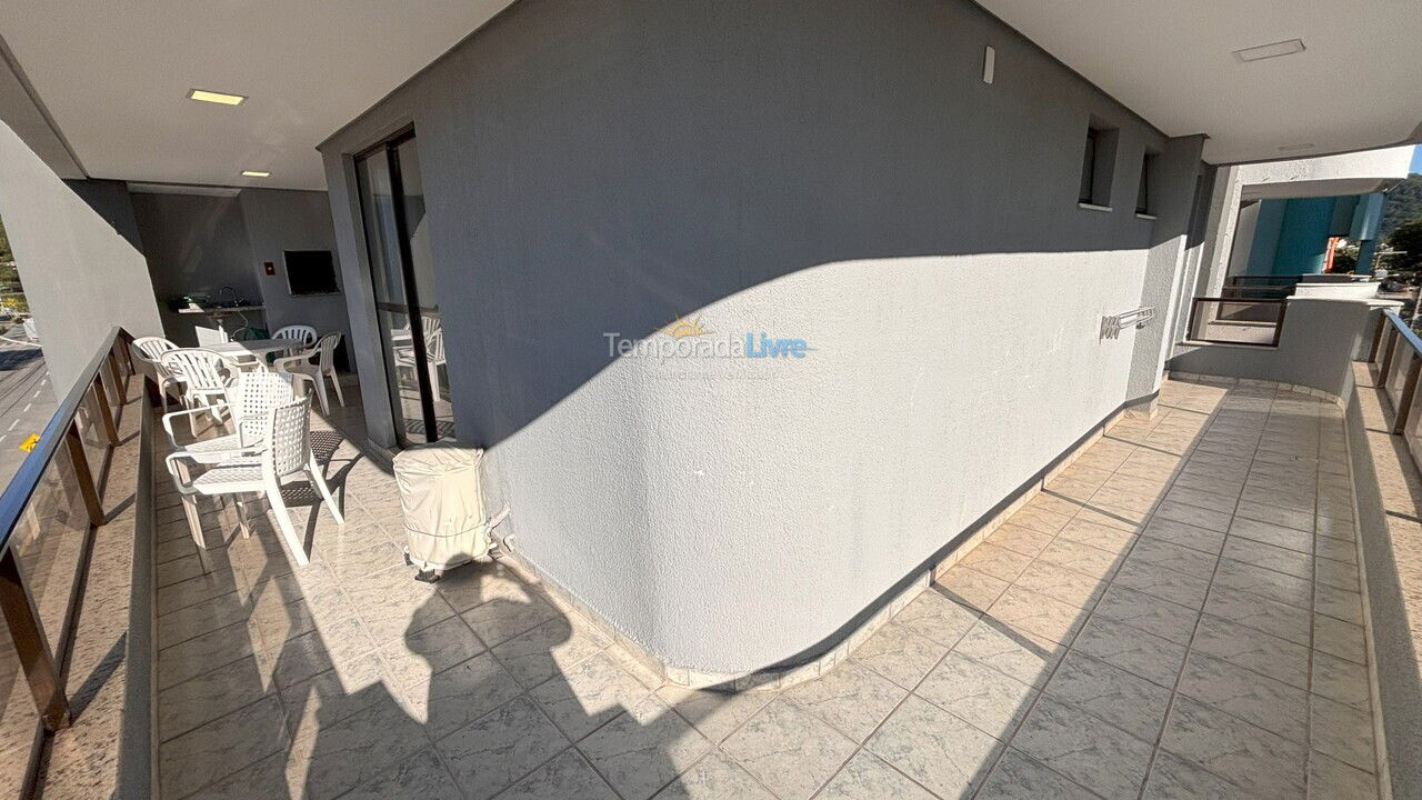 Apartment for vacation rental in Bombinhas (Praia de Bombas)