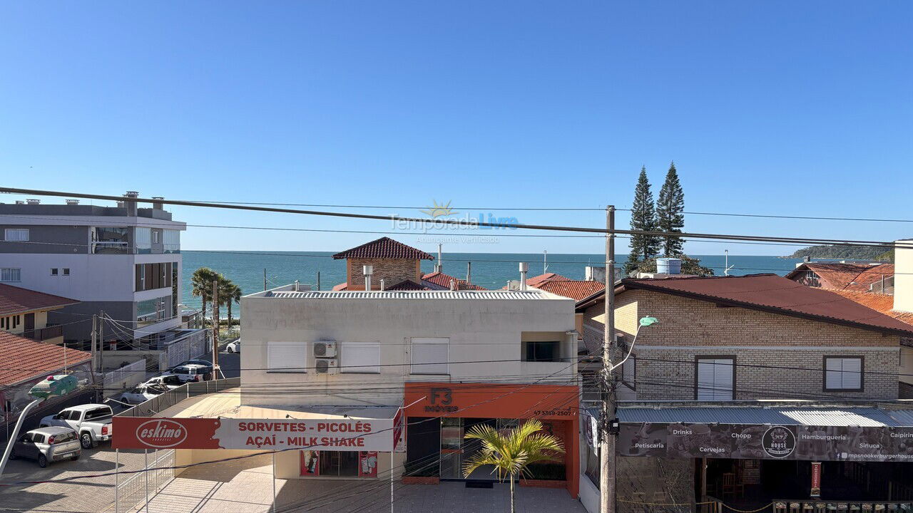 Apartment for vacation rental in Bombinhas (Praia de Bombas)