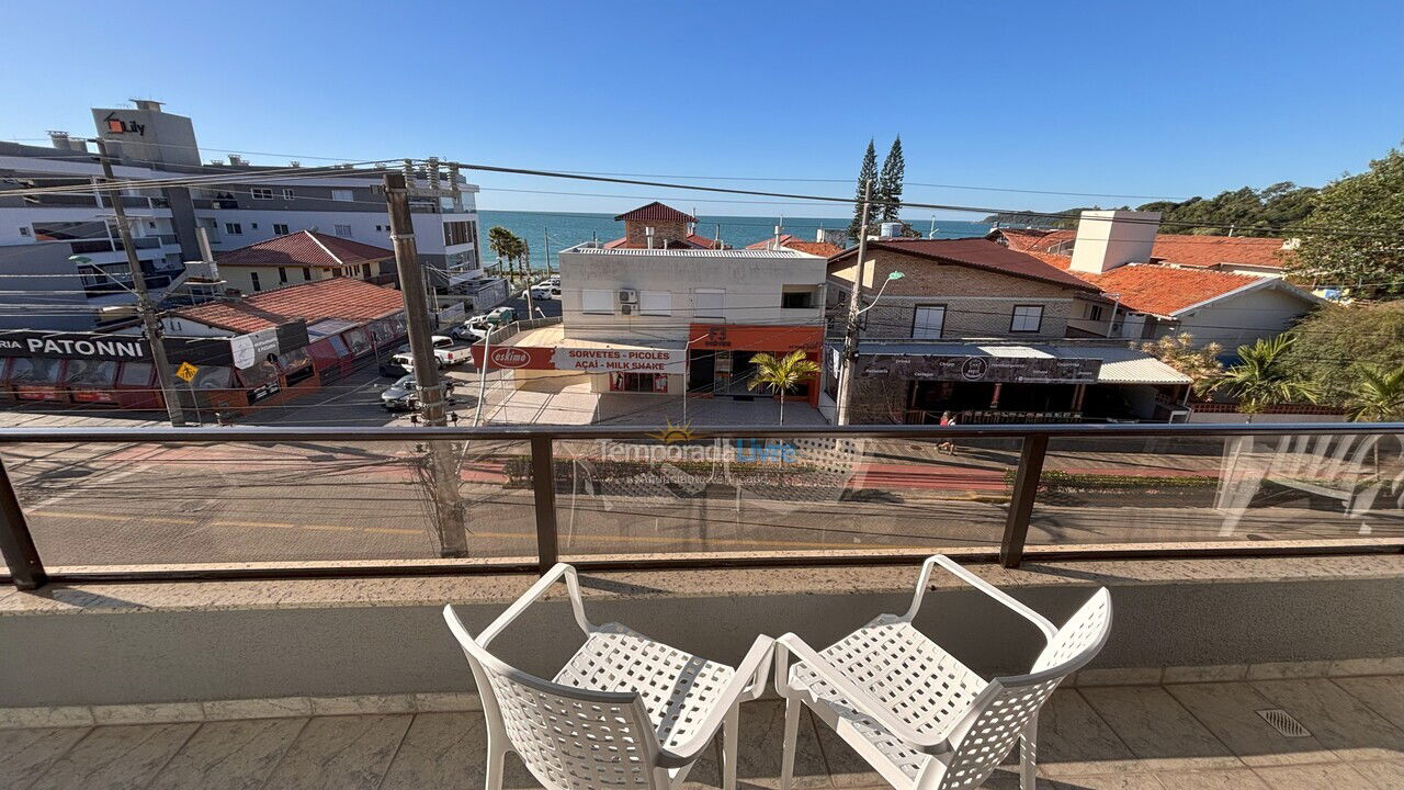 Apartment for vacation rental in Bombinhas (Praia de Bombas)