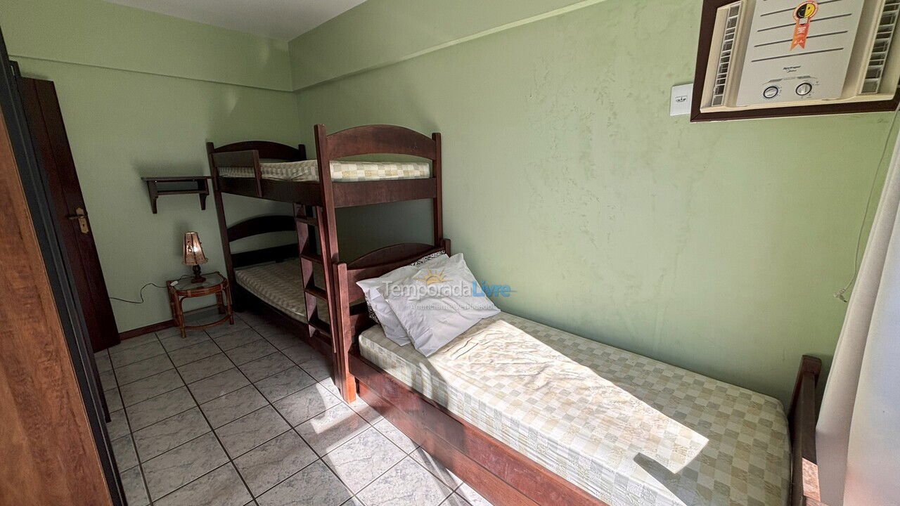 Apartment for vacation rental in Bombinhas (Praia de Bombas)