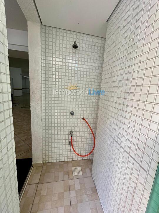 Apartamento para aluguel de temporada em Itapema (Meia Praia)