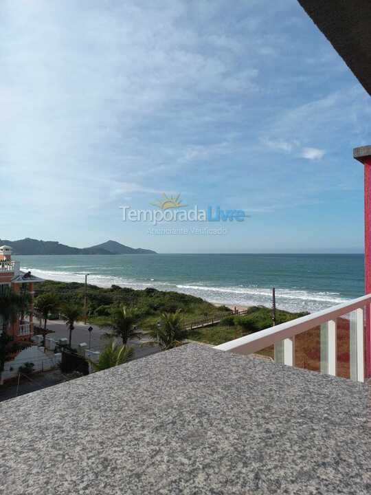 Apartamento para aluguel de temporada em Bombinhas (Canto Grande)