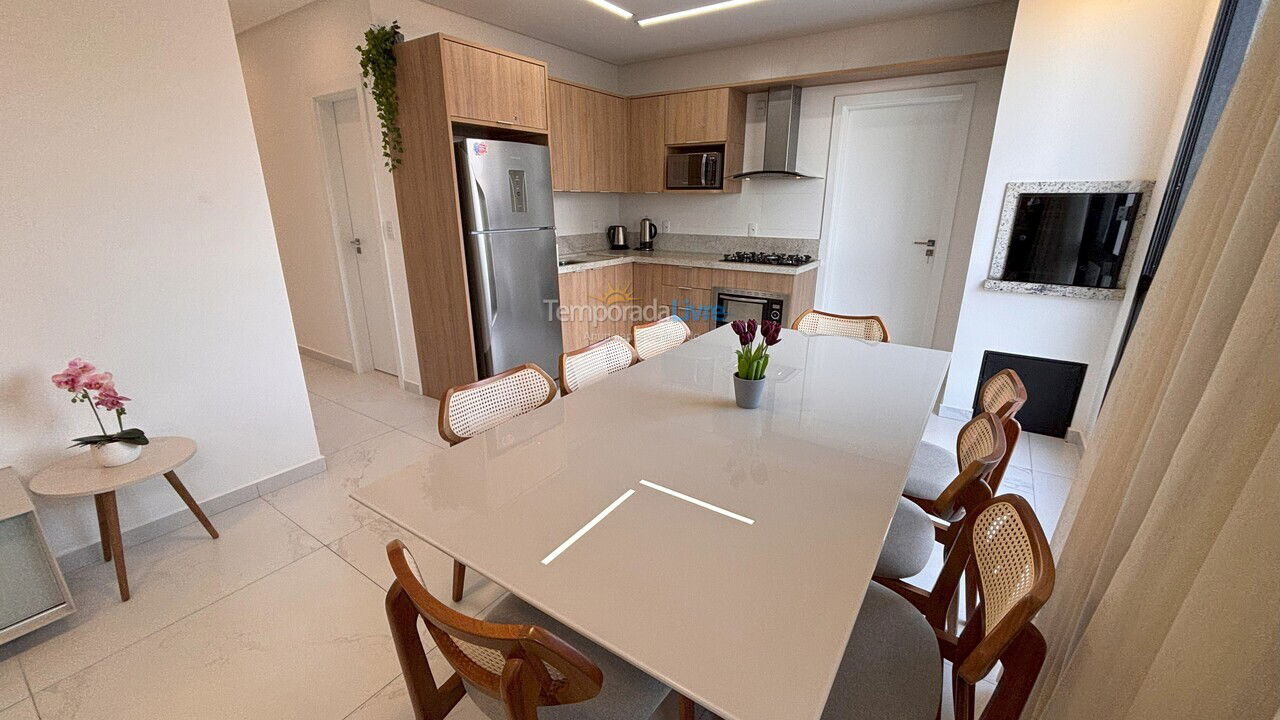 Apartamento para aluguel de temporada em Bombinhas (Praia de Bombinhas)