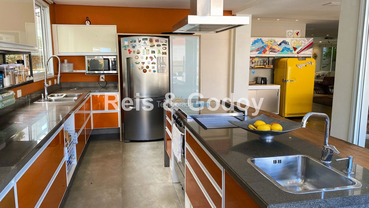Casa para aluguel de temporada em Florianopolis (Jurerê Internacional)