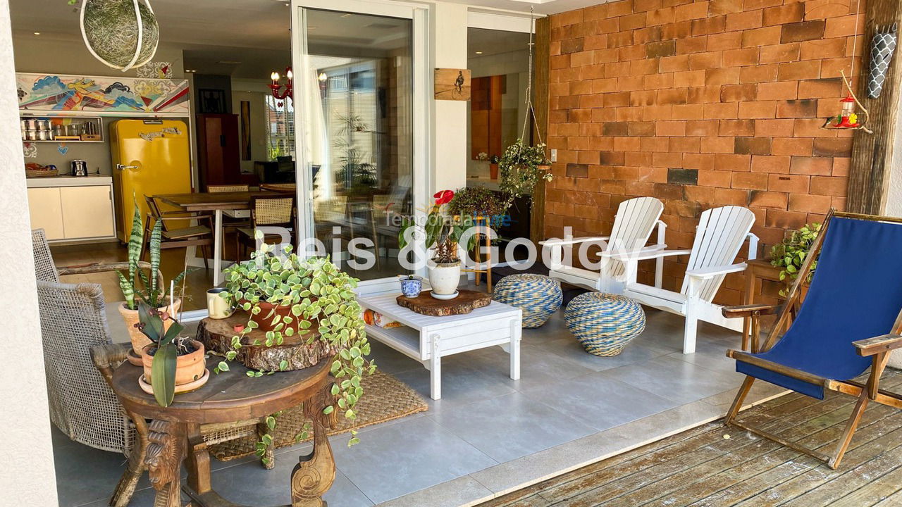 Casa para aluguel de temporada em Florianopolis (Jurerê Internacional)
