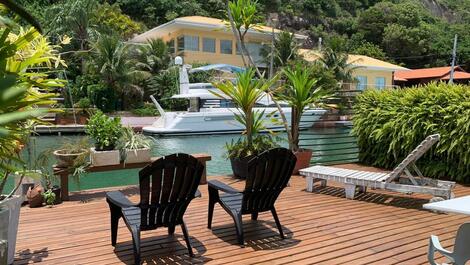 Dream House on the edge of Lagoa da Conceição - SEASON RENT