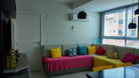 Lindo apartamento 1 dormitório 50 metros do mar!