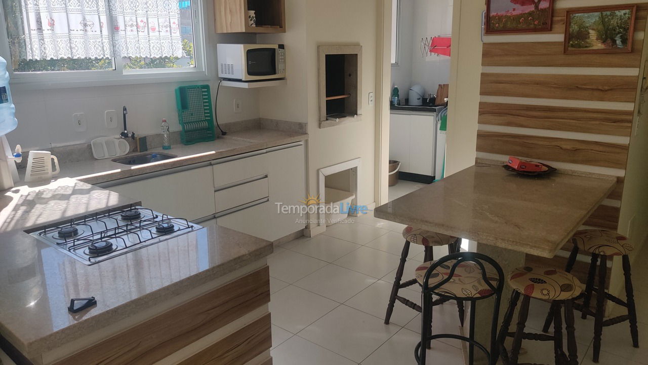 Apartamento para aluguel de temporada em Florianopolis (Canasvieiras)