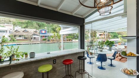 Dream House on the edge of Lagoa da Conceição - SEASON RENT
