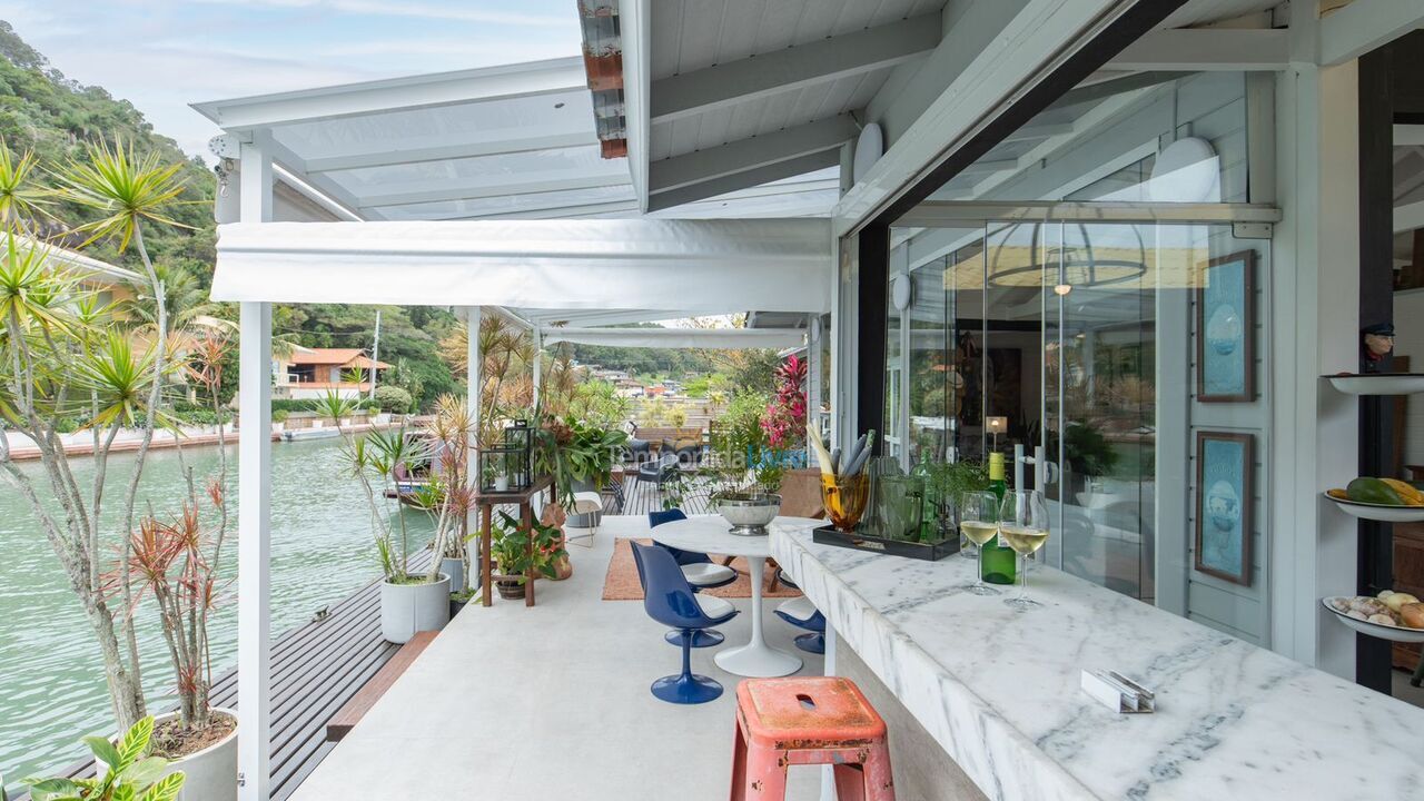 House for vacation rental in Florianópolis (Barra da Lagoa)