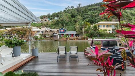 Dream House on the edge of Lagoa da Conceição - SEASON RENT