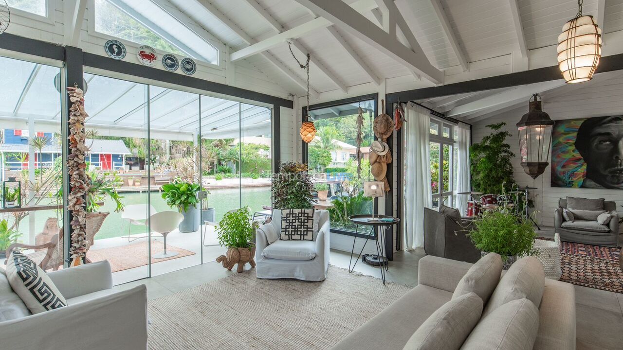 House for vacation rental in Florianópolis (Barra da Lagoa)