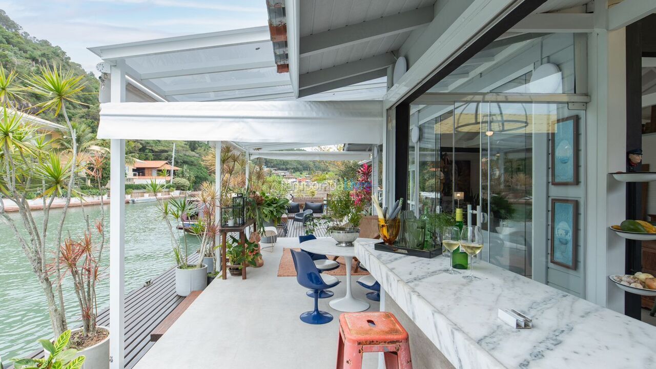 House for vacation rental in Florianópolis (Barra da Lagoa)
