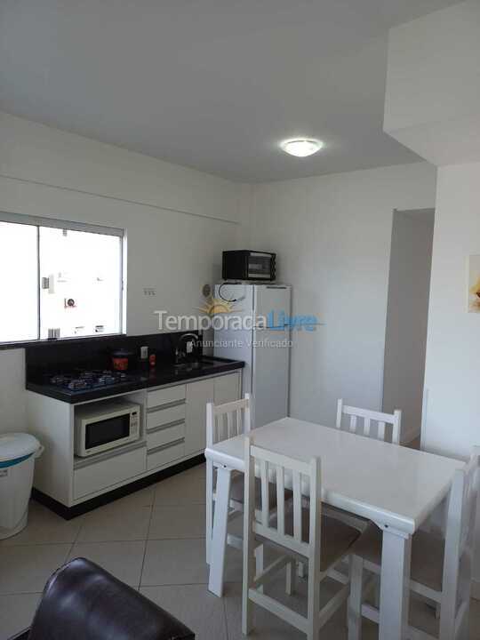 Apartamento para aluguel de temporada em Bombinhas (Canto Grande)