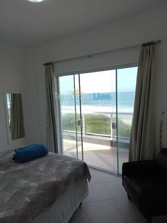 Apartamento para aluguel de temporada em Bombinhas (Canto Grande)