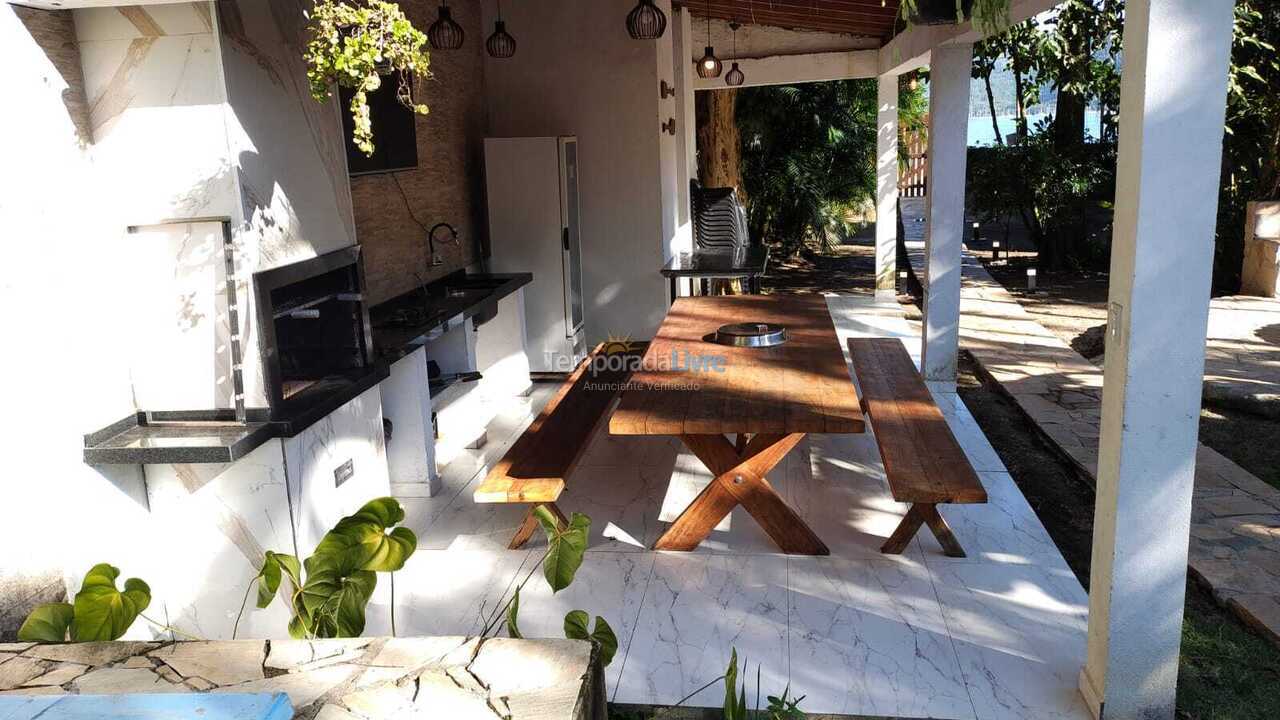 Casa para aluguel de temporada em Ubatuba (Pereque Mirim)