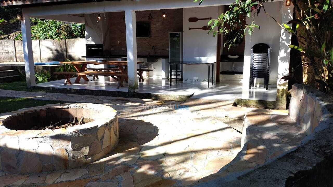 Casa para aluguel de temporada em Ubatuba (Pereque Mirim)
