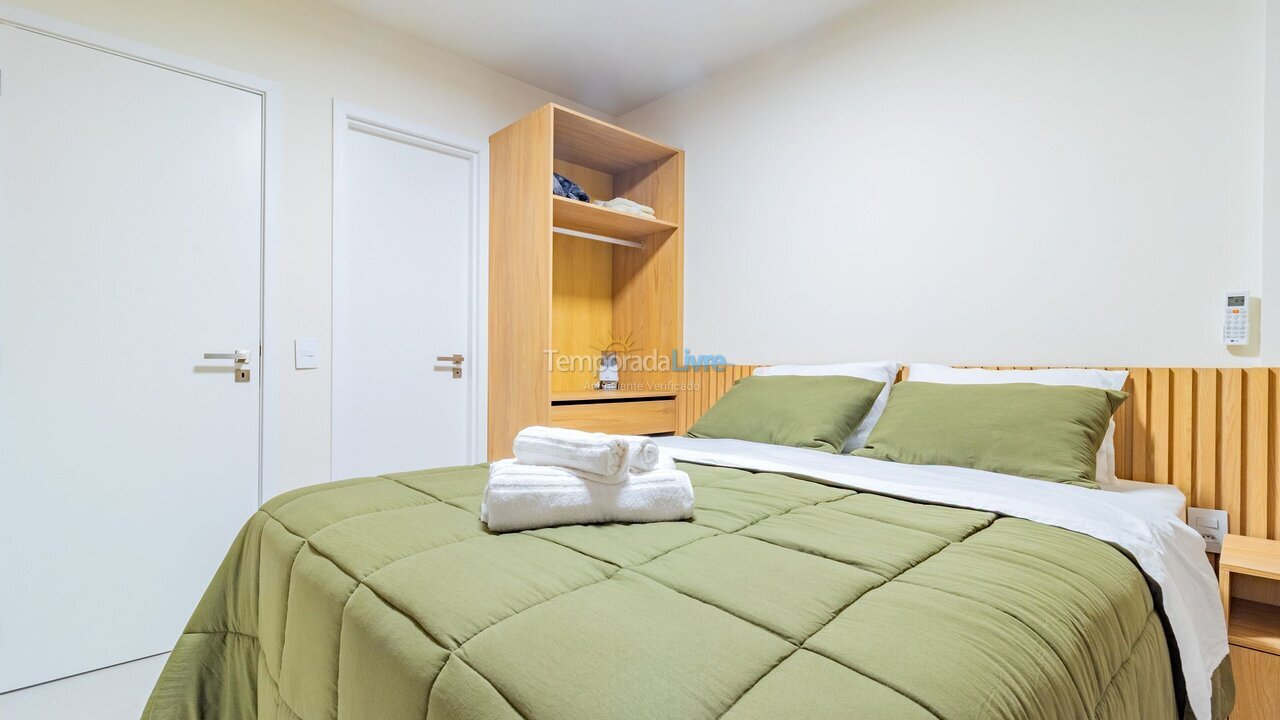 Apartamento para aluguel de temporada em Ipojuca (Pe Muro Alto)