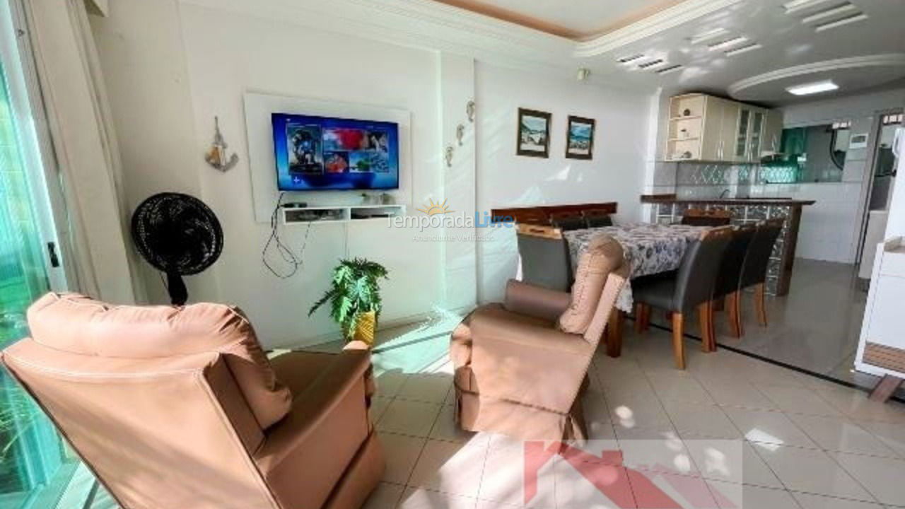 Apartamento para aluguel de temporada em Bombinhas (Praia de Bombas)