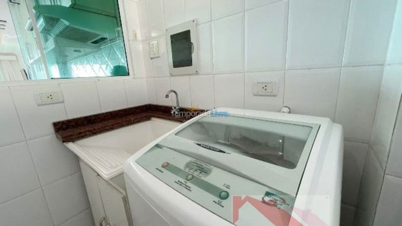 Apartamento para aluguel de temporada em Bombinhas (Praia de Bombas)