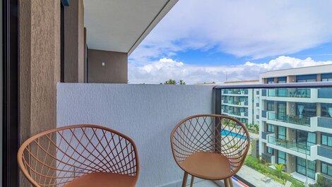 Makia Beach #D307 - Flat com varanda por Carpediem