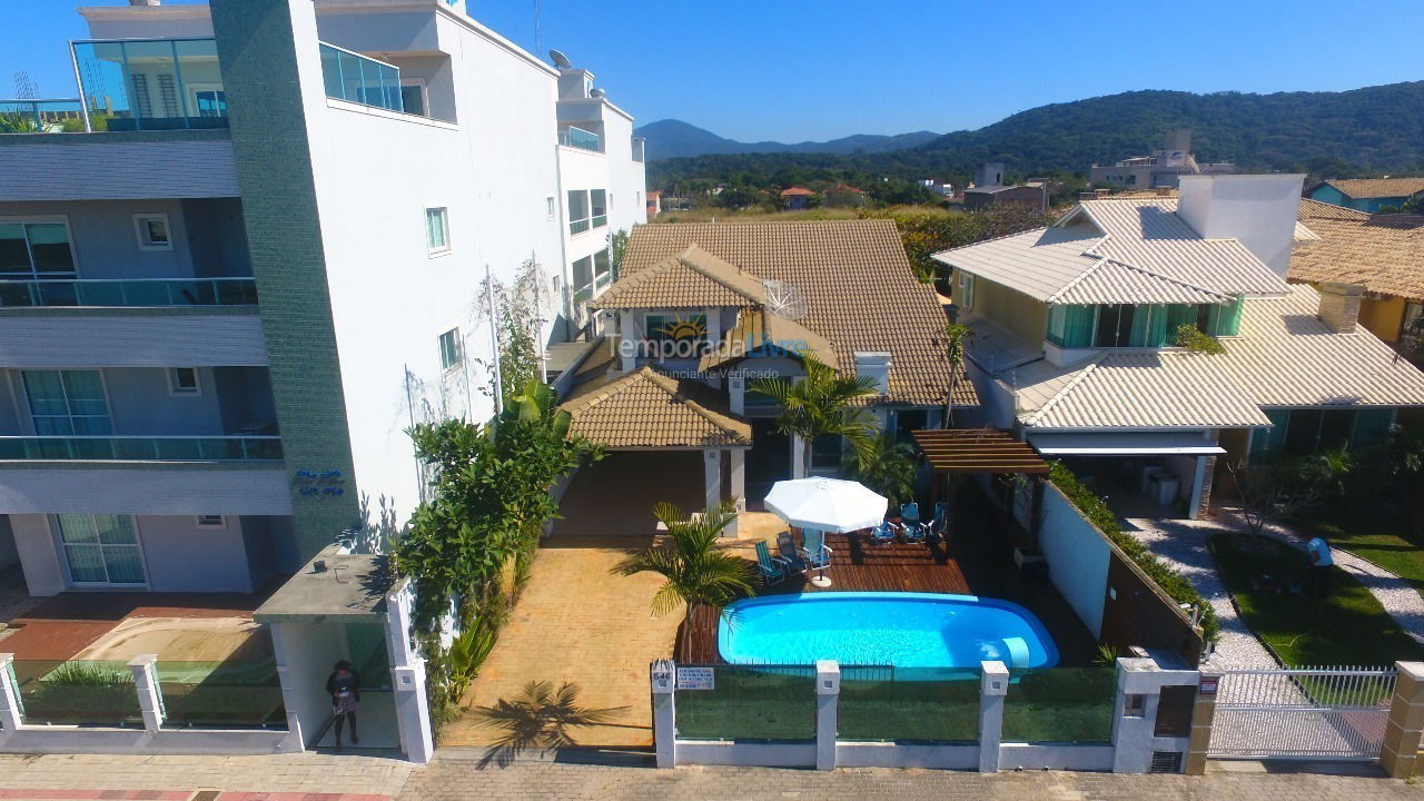 Casa para aluguel de temporada em Bombinhas (Mariscal)