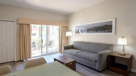 Descanso, Magia y Diversión – ¡Suite de 1 Dormitorio Junto a Universal!
