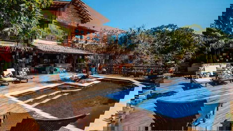 Charming house facing the sea in Ilhabela