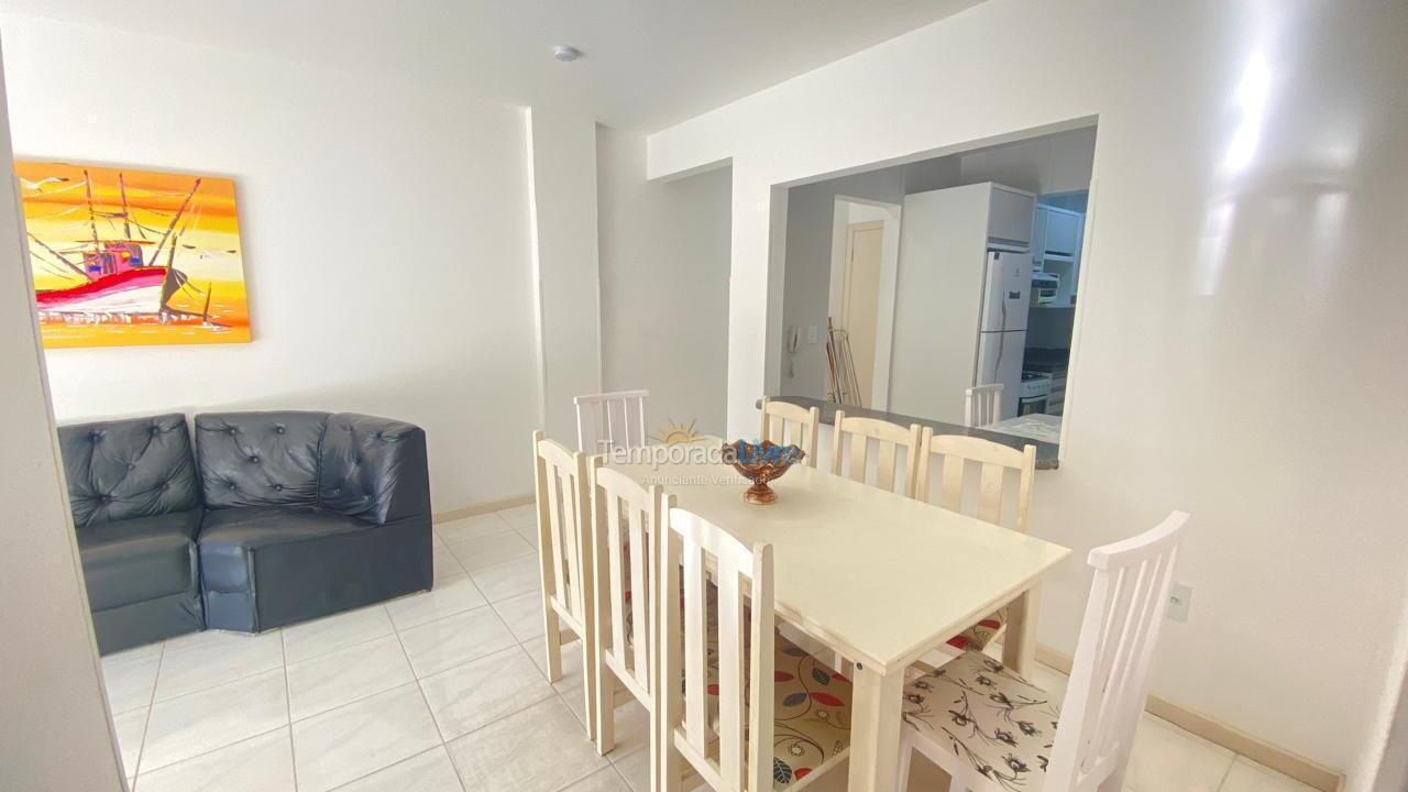 Apartamento para aluguel de temporada em Bombinhas (Praia de Bombas)