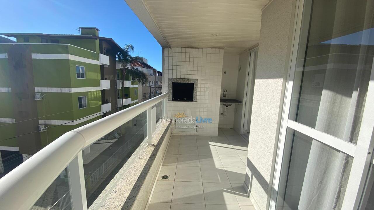 Apartamento para aluguel de temporada em Bombinhas (Praia de Bombas)