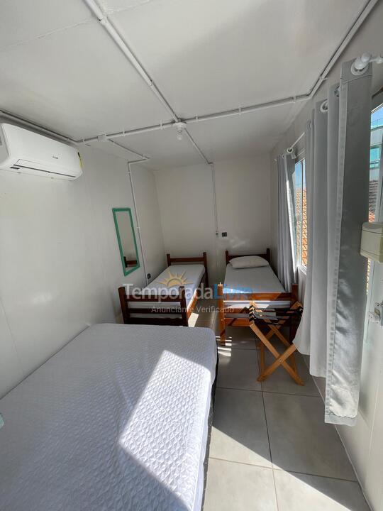 Casa para aluguel de temporada em Bombinhas (Mariscal)