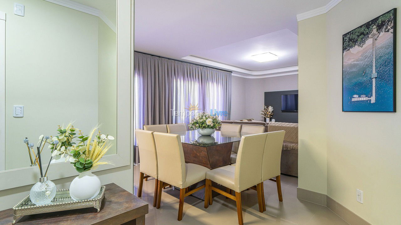 Apartamento para aluguel de temporada em Bombinhas (Praia de Quatro Ilhas)
