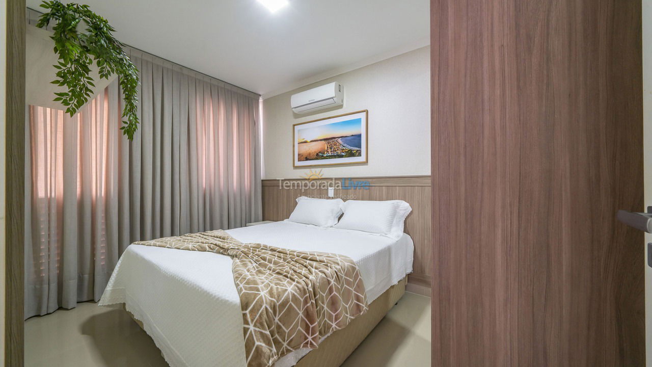 Apartamento para aluguel de temporada em Bombinhas (Praia de Quatro Ilhas)