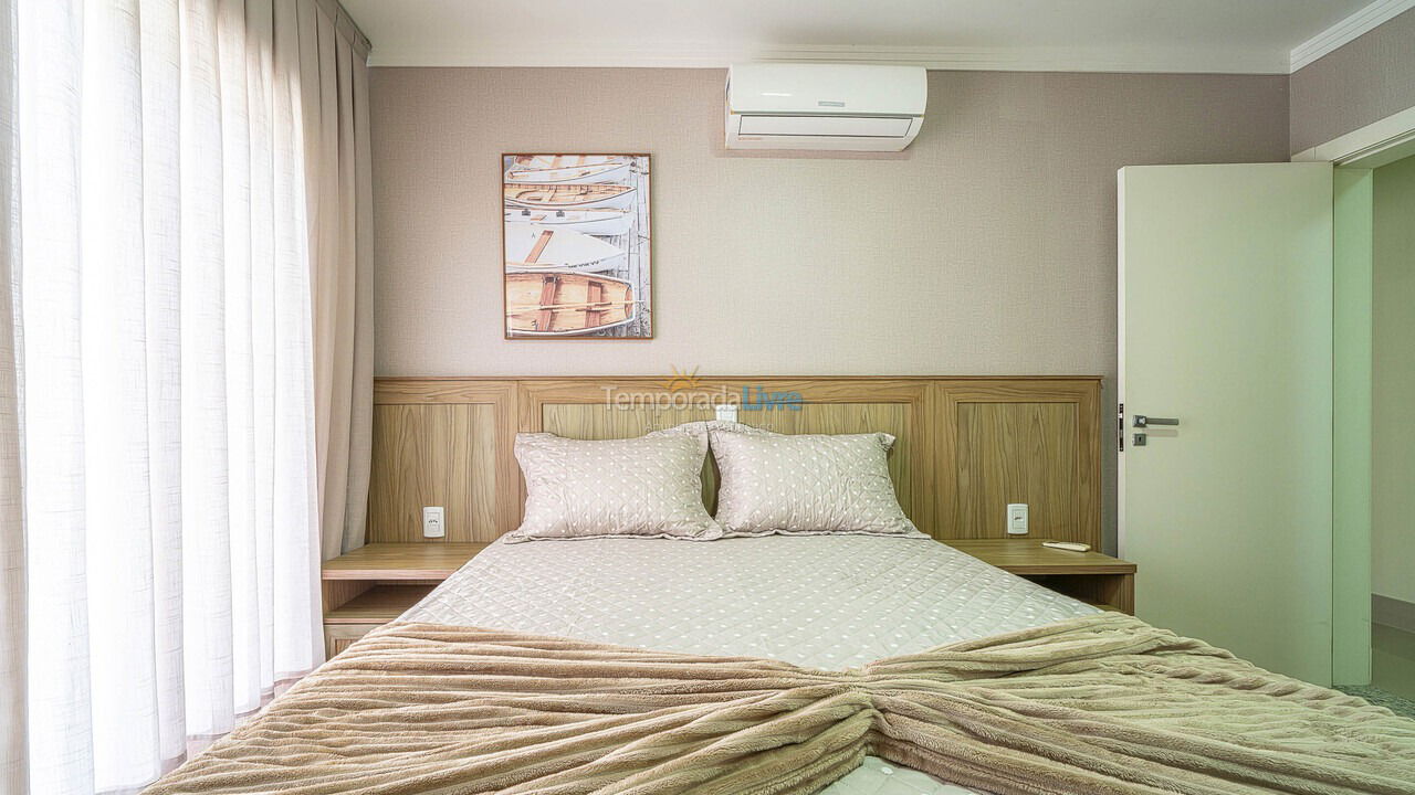 Apartamento para aluguel de temporada em Bombinhas (Praia de Quatro Ilhas)