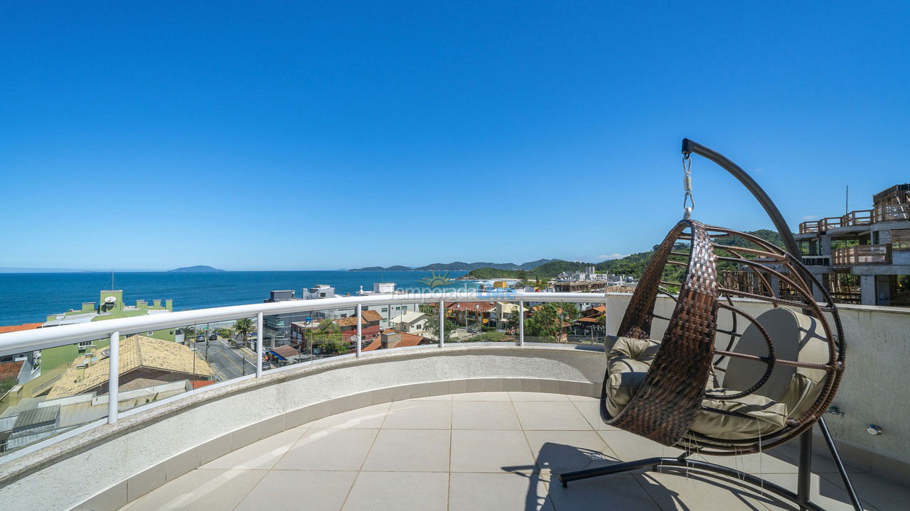Apartamento para aluguel de temporada em Bombinhas (Praia de Quatro Ilhas)