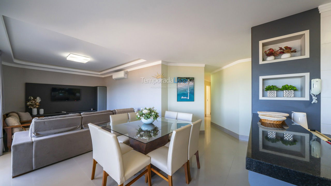 Apartamento para aluguel de temporada em Bombinhas (Praia de Quatro Ilhas)
