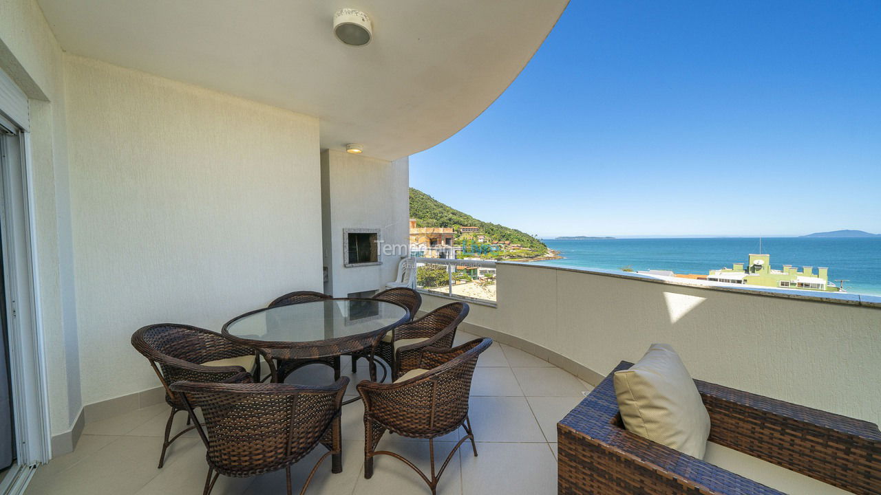 Apartamento para aluguel de temporada em Bombinhas (Praia de Quatro Ilhas)