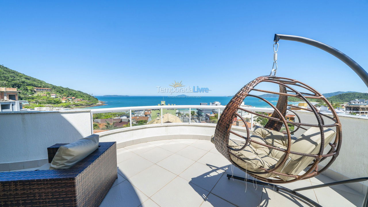 Apartamento para aluguel de temporada em Bombinhas (Praia de Quatro Ilhas)