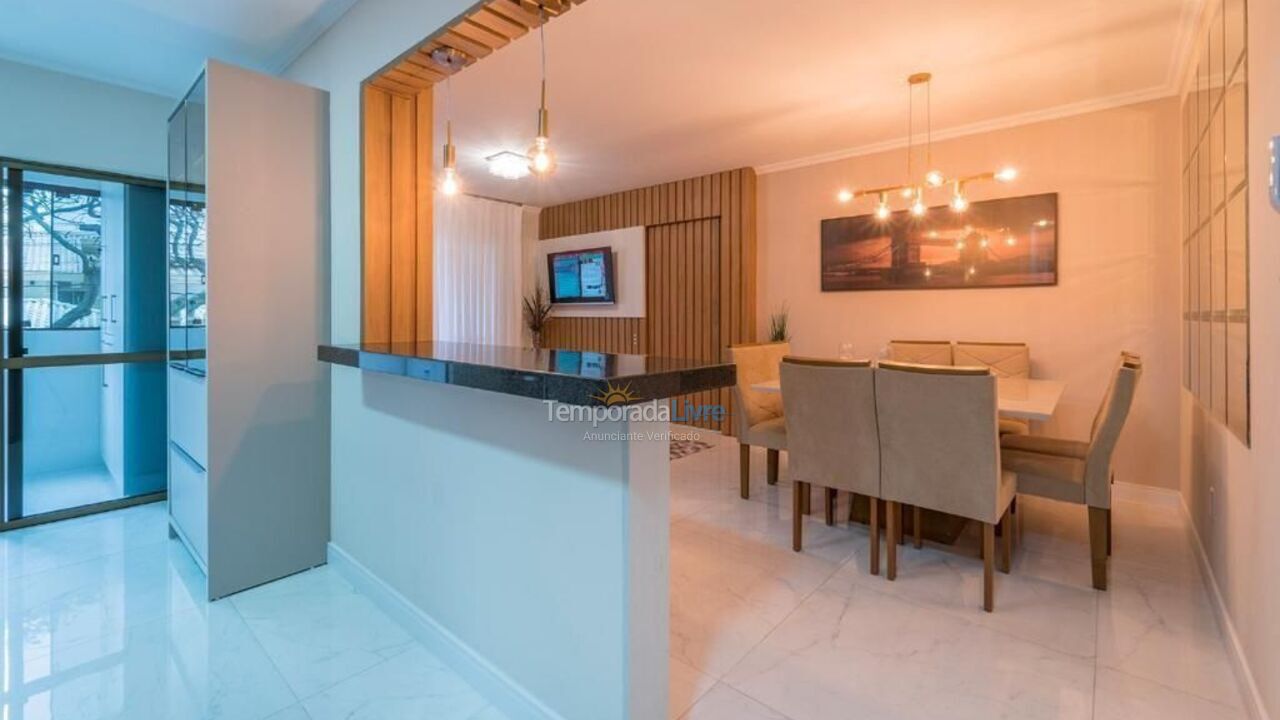 Apartamento para aluguel de temporada em Bombinhas (Praia de Bombinhas)