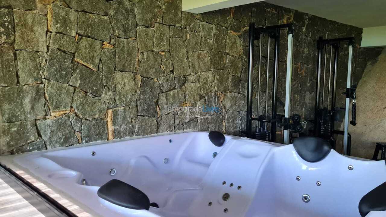 House for vacation rental in Ilhabela (São Pedro)