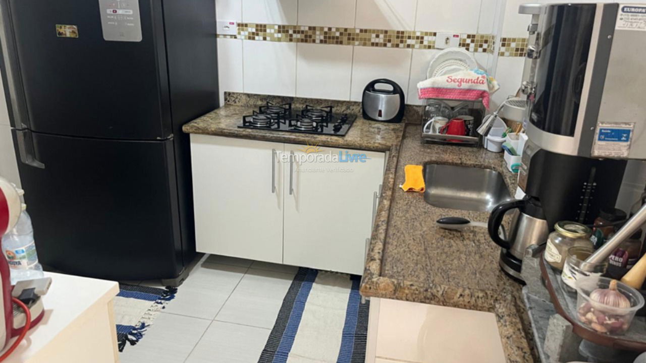 Apartamento para aluguel de temporada em Guarujá (Pitangueiras)