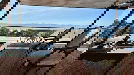 Luxury beachfront house in Ilhabela