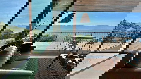 Luxury beachfront house in Ilhabela
