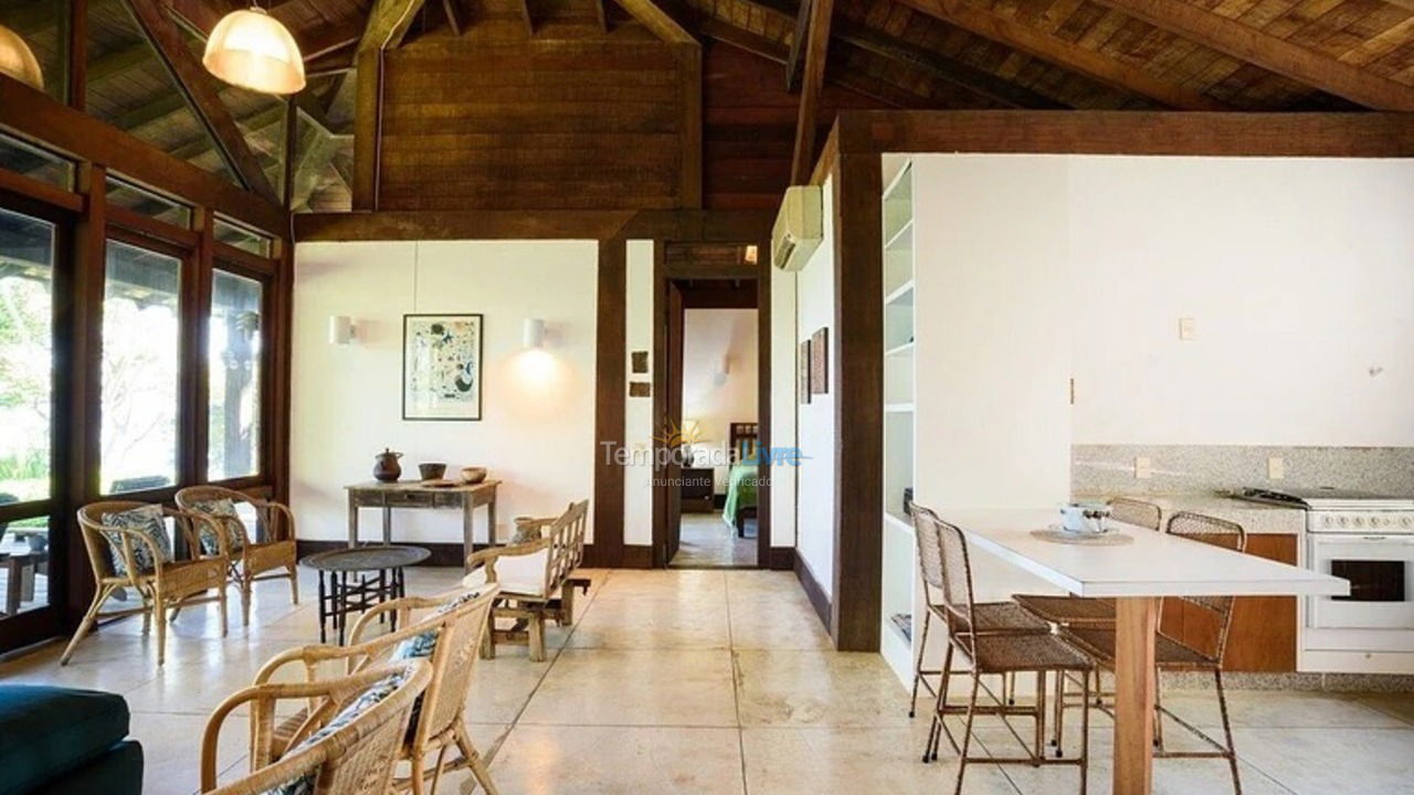 House for vacation rental in Ilhabela (Praia de Pacuiba)