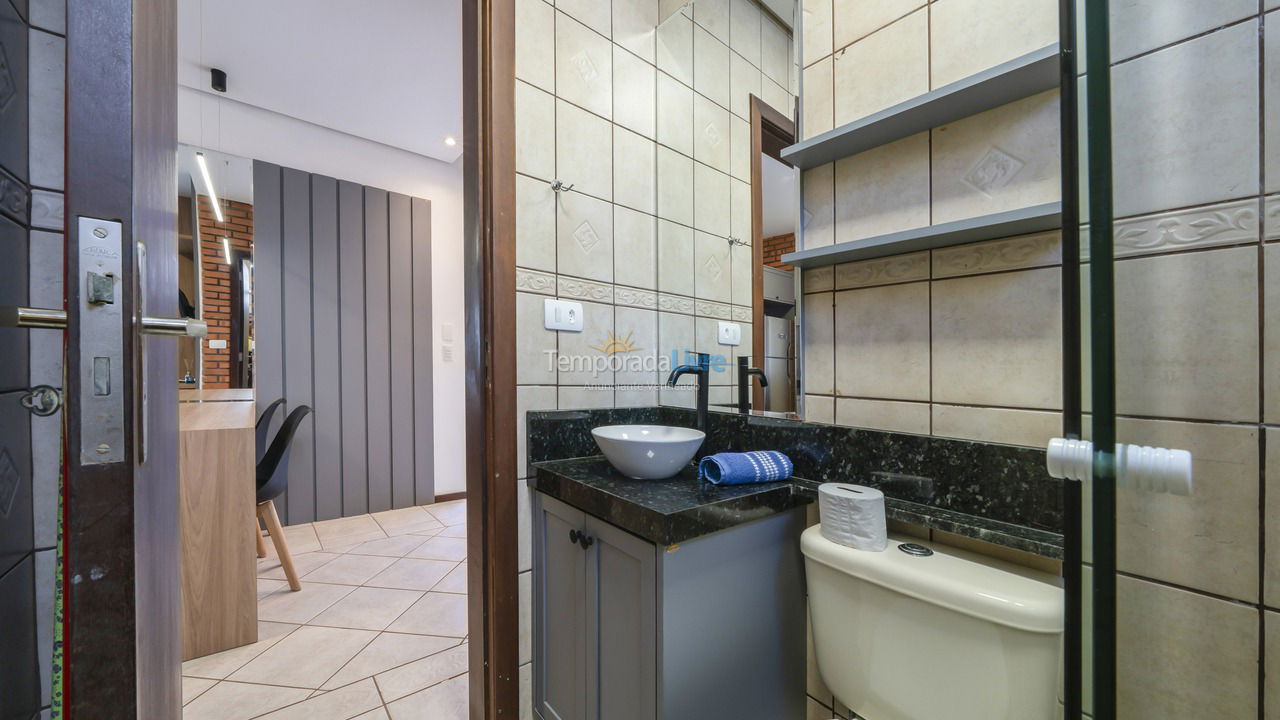 Apartment for vacation rental in Bombinhas (Praia de Quatro Ilhas)
