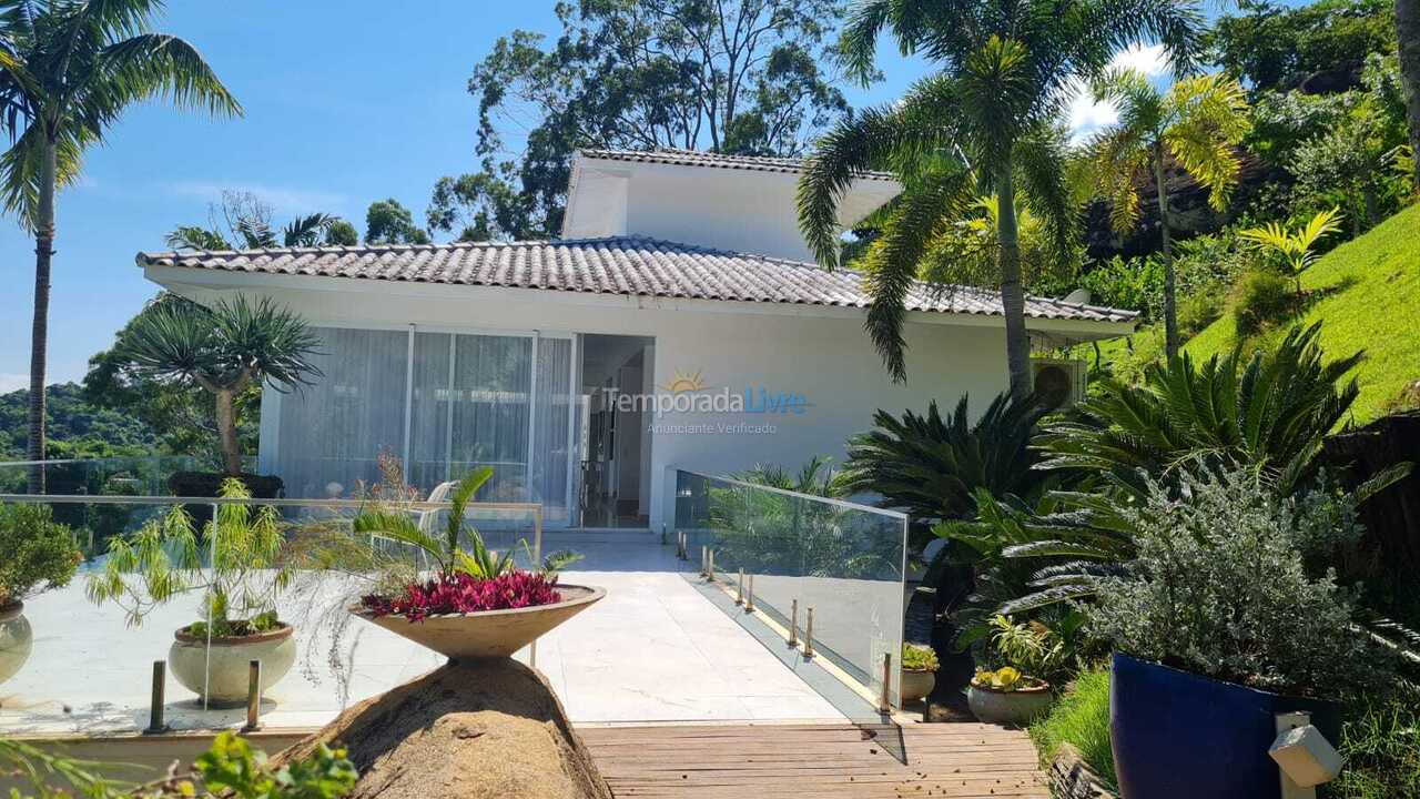Casa para alquiler de vacaciones em Ilhabela (Arrozal)